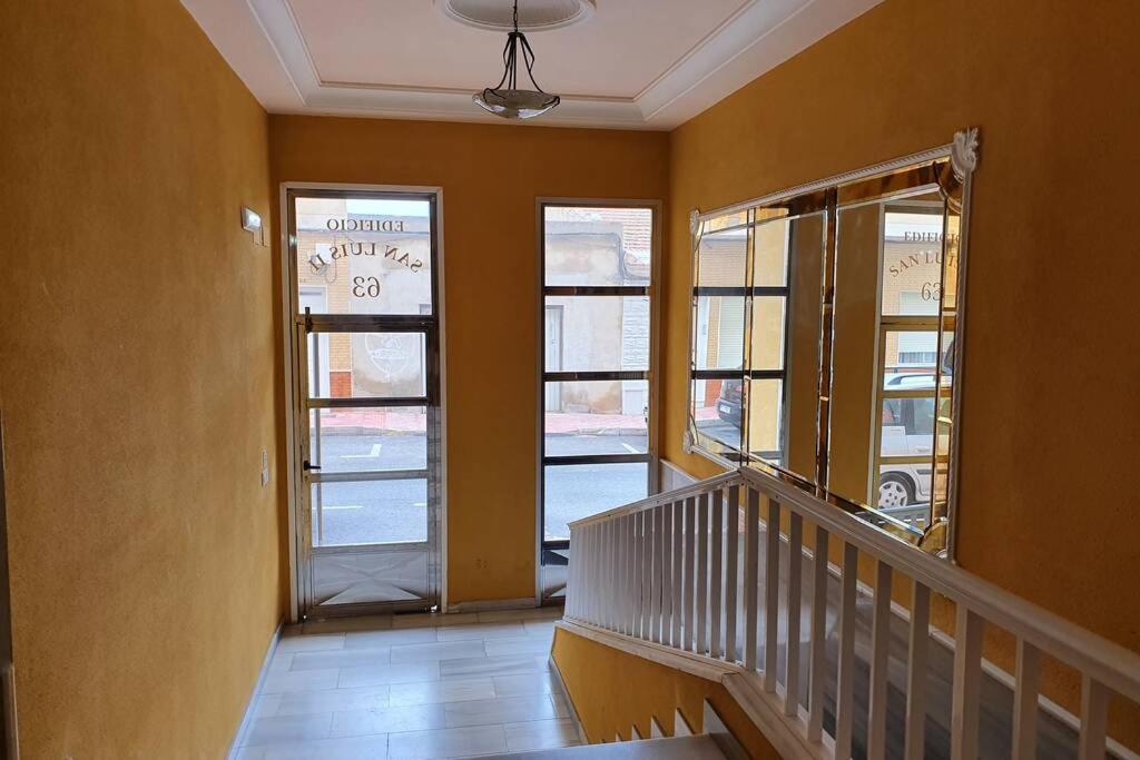 Linmarko Apartamento En Centro De 또레비에하 외부 사진